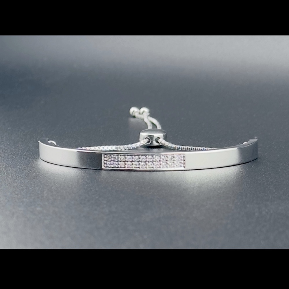 Slide Over Bracelet
Touchstone Crystal by Swarovski